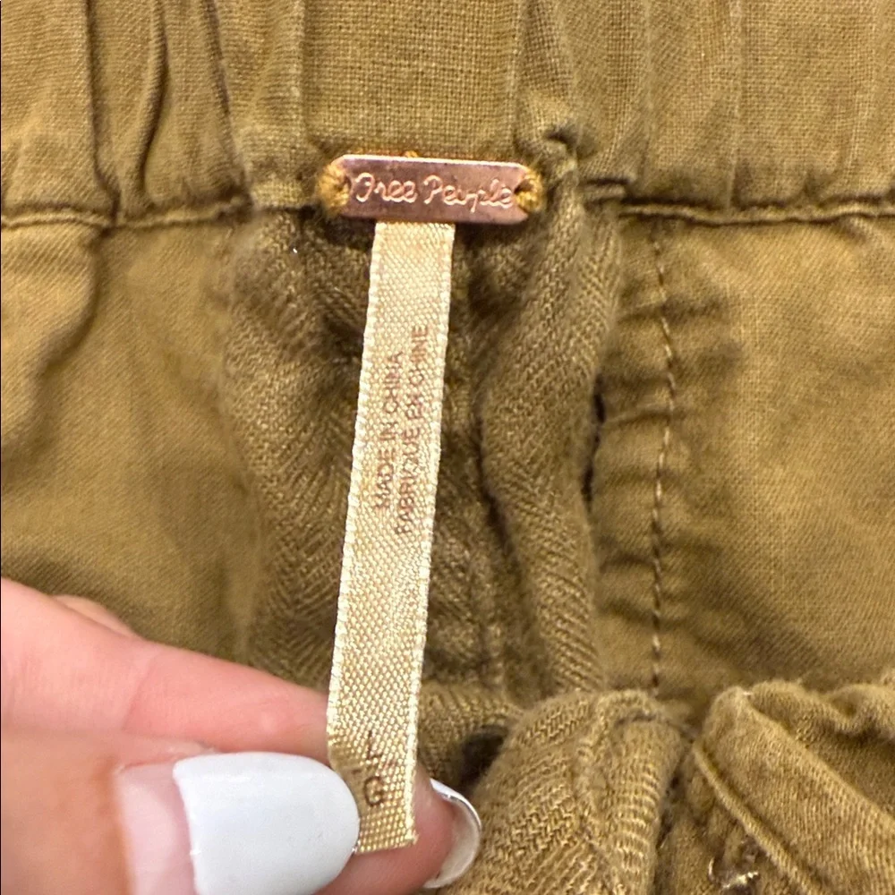 Free People paper bag high waisted Brown Pants 100% linen cuffed hem large - Picture 8 of 12